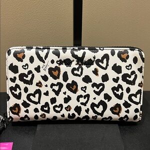 Betsey Johnson | Western/Leopard Motif Heart Pattern Wristlet/Wallet